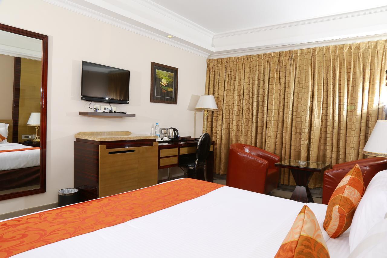 Hotel Bonanza Alappuzha Ngoại thất bức ảnh