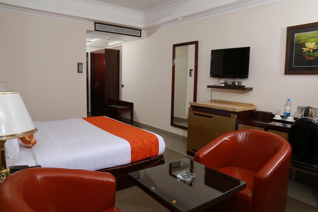 Hotel Bonanza Alappuzha Ngoại thất bức ảnh