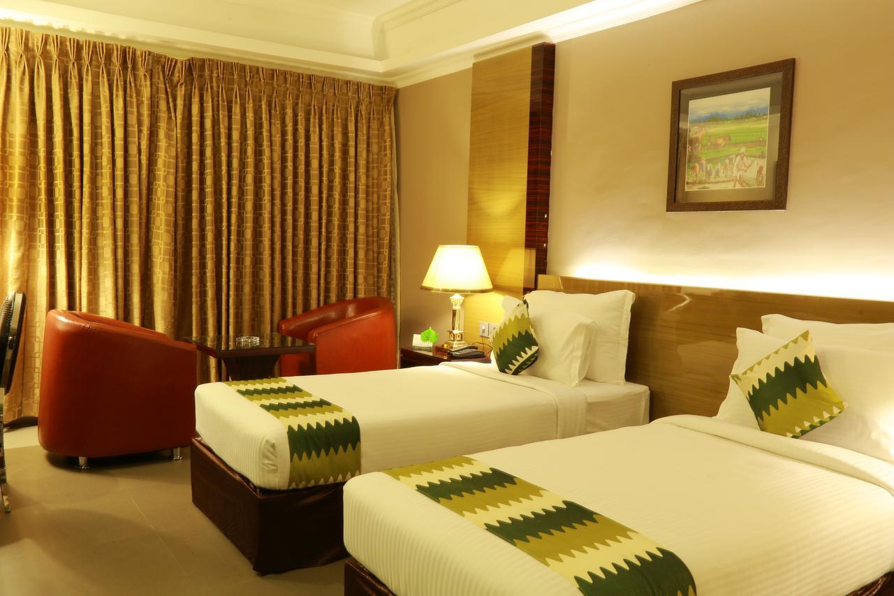 Hotel Bonanza Alappuzha Ngoại thất bức ảnh