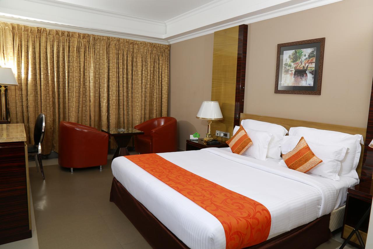 Hotel Bonanza Alappuzha Ngoại thất bức ảnh