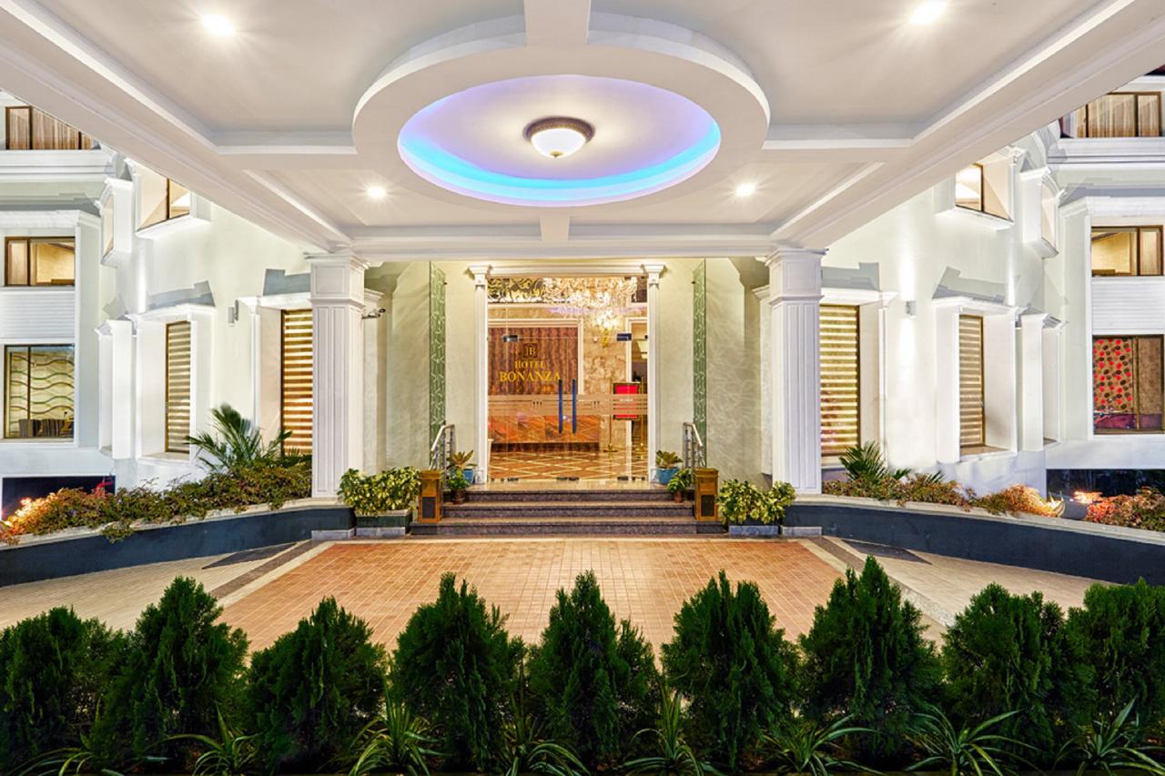 Hotel Bonanza Alappuzha Ngoại thất bức ảnh