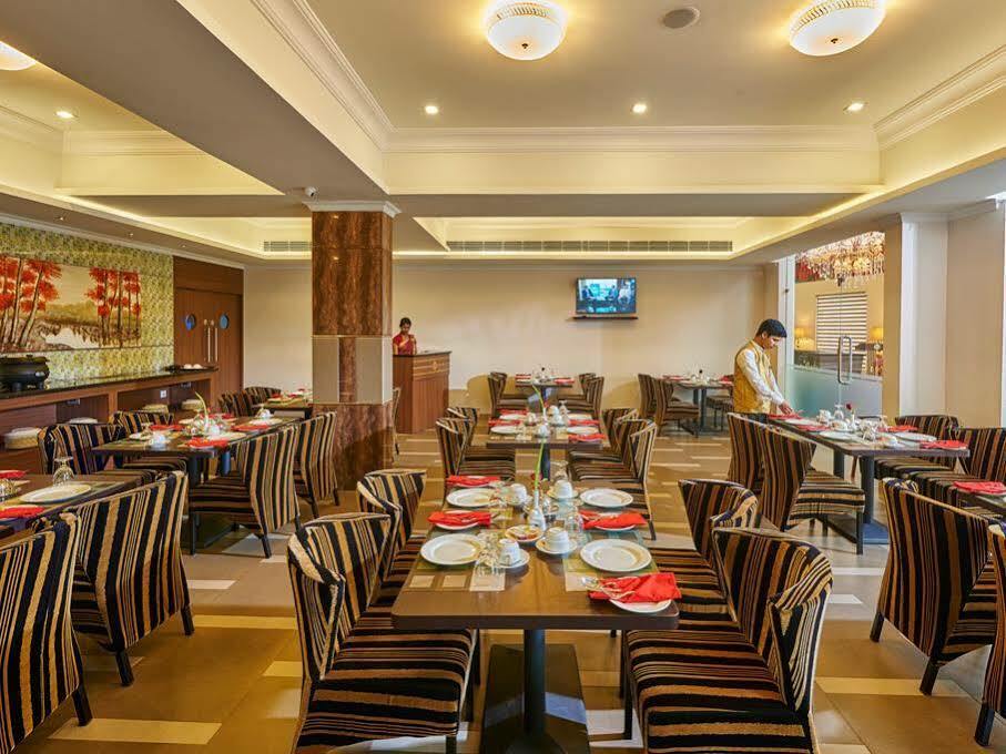 Hotel Bonanza Alappuzha Ngoại thất bức ảnh