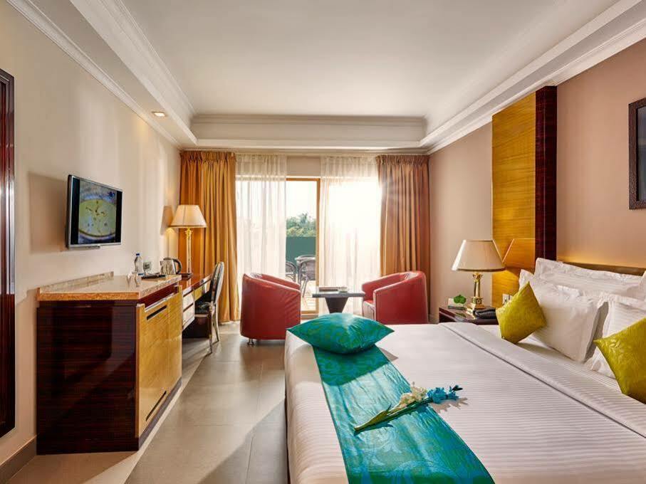 Hotel Bonanza Alappuzha Ngoại thất bức ảnh