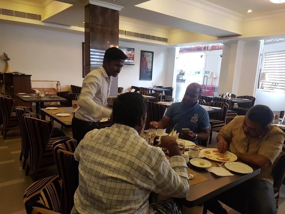 Hotel Bonanza Alappuzha Ngoại thất bức ảnh